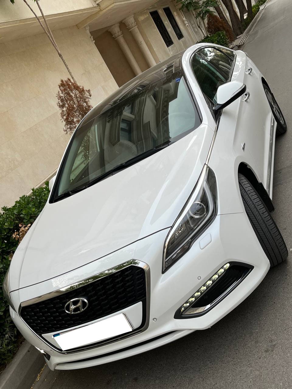 سوناتا ال اف هیبرید